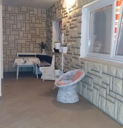 Pina Split